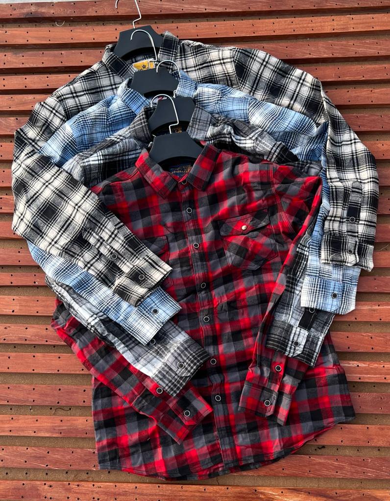 Bell helmet Dixxon flannel button shirt