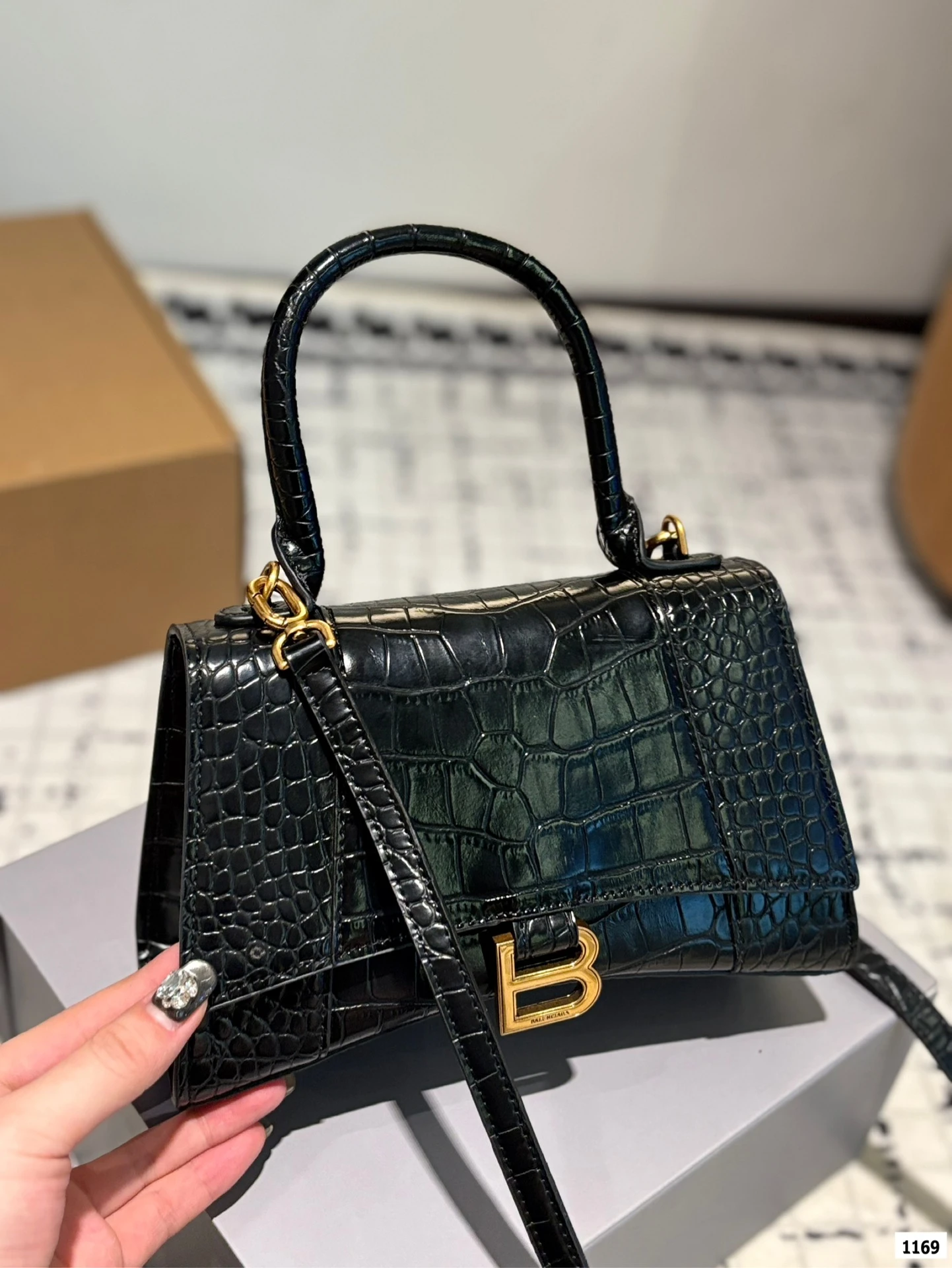 Balenciaga hourglass xs/hourglass bag crossbody handbag lisa model